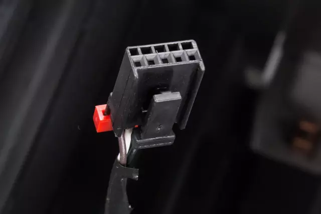 89045322 - Body: Console Assembly for Chevrolet: Trailblazer Image