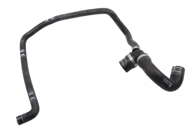 13118272 - Cooling System: Upper Hose for Saturn: Astra Image