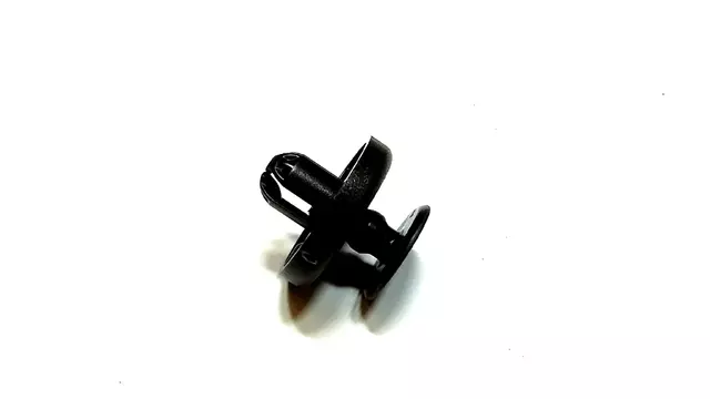 909130043 - : Trunk Side Trim Clip for Subaru Image