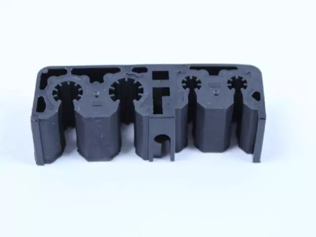 Fuel Bundle Clip - Mopar (5137752AA)