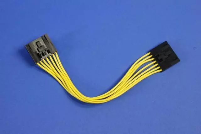 5189814AA - Electrical: Jumper Wiring for Chrysler: 200, PT Cruiser, Sebring | Dodge: Avenger, Caliber, Journey, Nitro | Jeep: Commander, Compass, Grand Cherokee, Liberty, Patriot, Wrangler, Wrangler JK Image