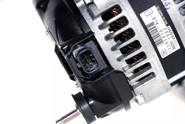 Alternator - GM (13592810)