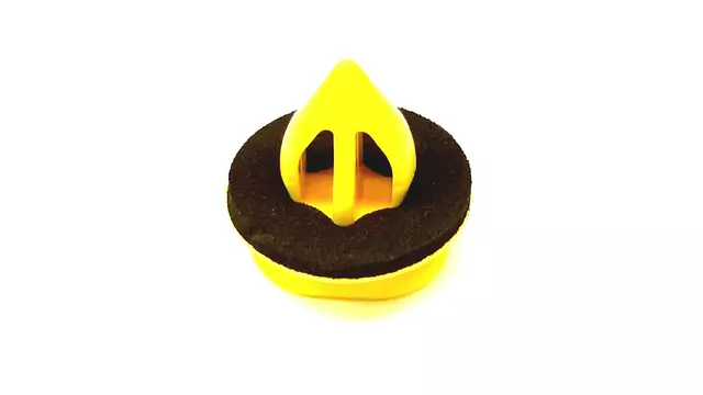 909130047 - Body: Rocker Molding Clip for Subaru: Baja, Legacy, Outback Image