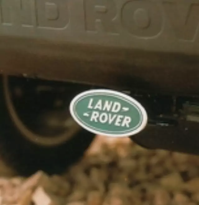 LRK91695 - Towing: Tow Hitch Vanity Cover for Land Rover: Freelander Image