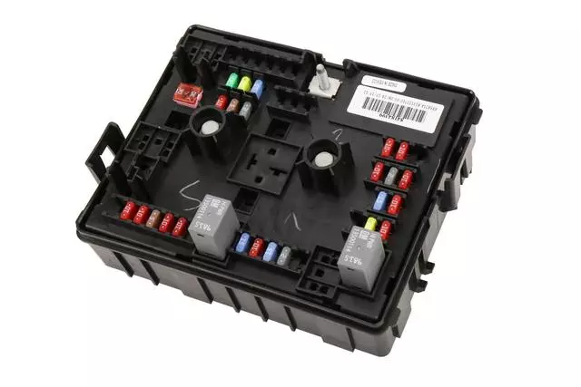 Body Wiring Harness Junction Block - GM (84184399)