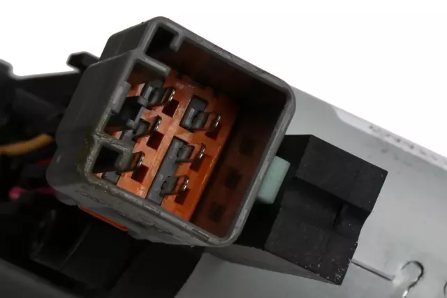 Driver Seat Adjuster - GM (22804418)