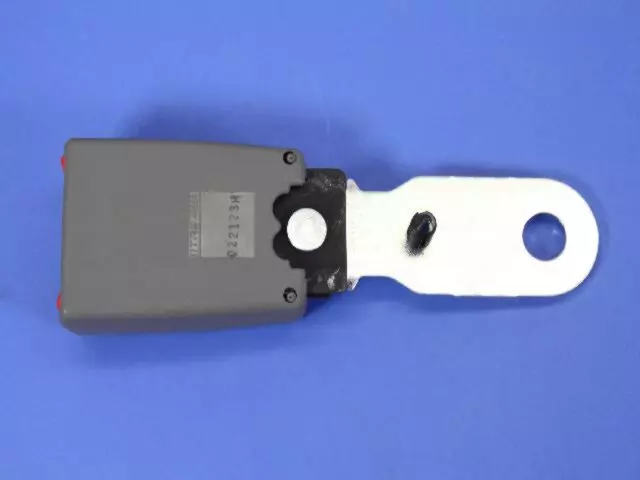Rear Quad Inner Seat Belt - Mopar (ZV881D5AA)