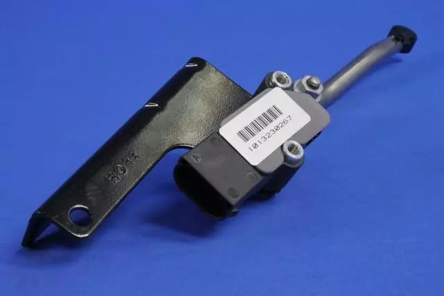 68414982AB - : Ride Height Sensor, Right Front for Ram: 1500 Image