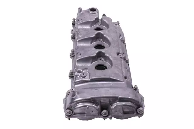Passenger Side Camshaft Cover - GM (12667118)