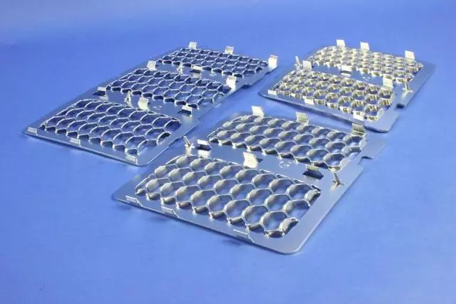 Insert - Mopar (68238819AA)