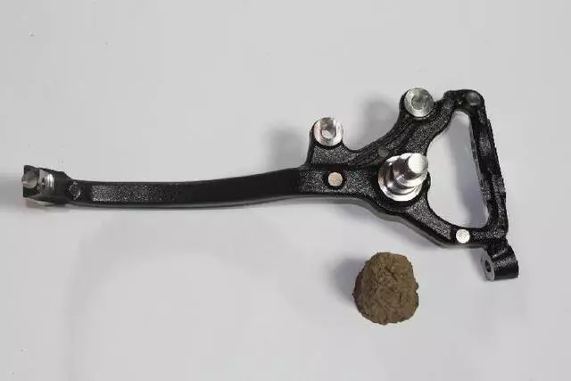 Front Knuckle, Left - Mopar (5039027AE)