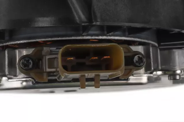 85654566 - Cooling System: Fan &amp; Motor for Cadillac: Escalade, Escalade ESV | Chevrolet: Silverado 1500, Silverado 1500 LTD, Suburban | GMC: Sierra 1500, Sierra 1500 Limited, Yukon, Yukon XL Image