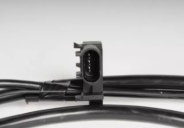 OEM NEW 2005-09 GM Negative Battery Negative and Engine Ground Assembly 88987139 - GM (88987139)