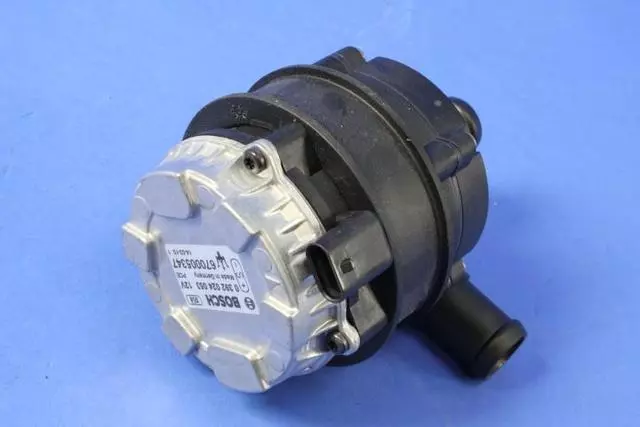 Auxiliary Coolant Pump - Alfa Romeo (68236905AA)