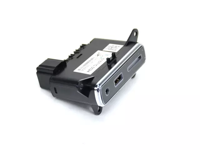 Hub Media Center - Mopar (68289895AA)
