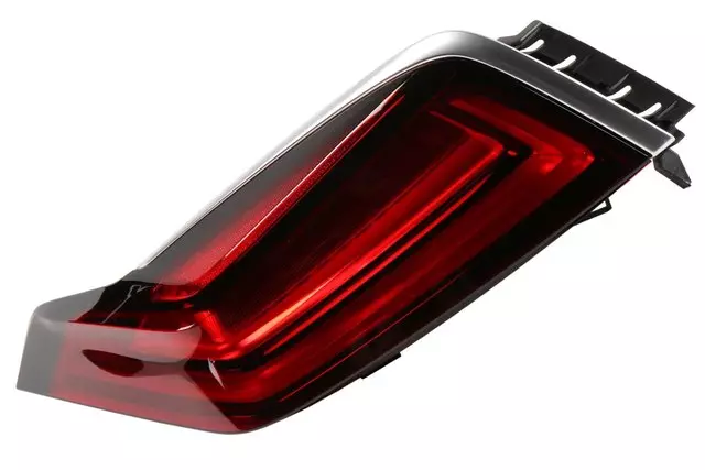 Rear Passenger Side Body Structure Stop Lamp - GM (84388402)