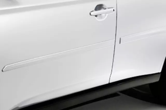 MZ314919 - Exterior: Body Side Molding, Diamond White Pearl for Mitsubishi: Outlander Sport Image image