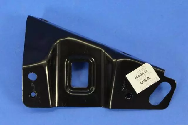 Fender Mounting Front Bracket, Right - Mopar (68070518AA)