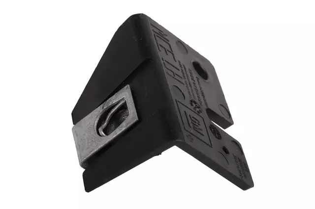 Rear Driver Side Lower Bumper Fascia Bracket - GM (22829480)