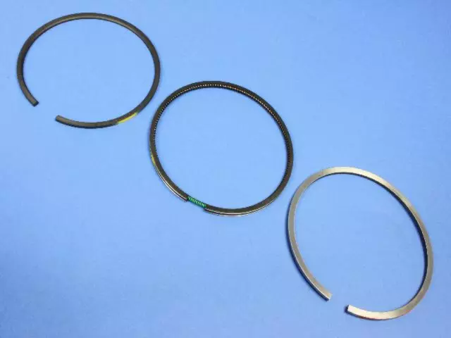 Piston Ring Kit - Mopar (5086885AB)