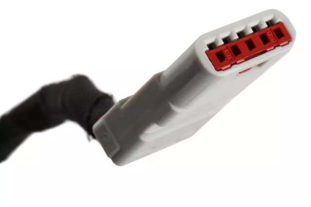 84096096 - : Galvano Silver Deck Lid Center Applique with License Plate Lamp for Cadillac: XT5 Image