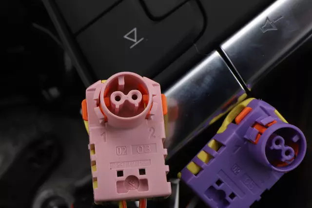 85104572 - Steering: Steering Wheel for Cadillac: XT6 Image