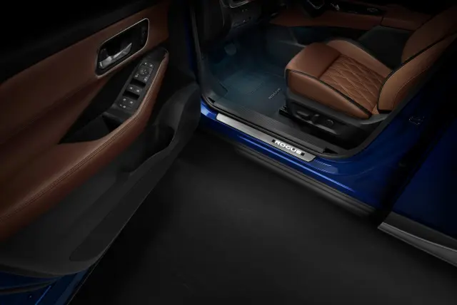 T99G66RR00 - Interior: Illuminated Kick Plates for Nissan Image