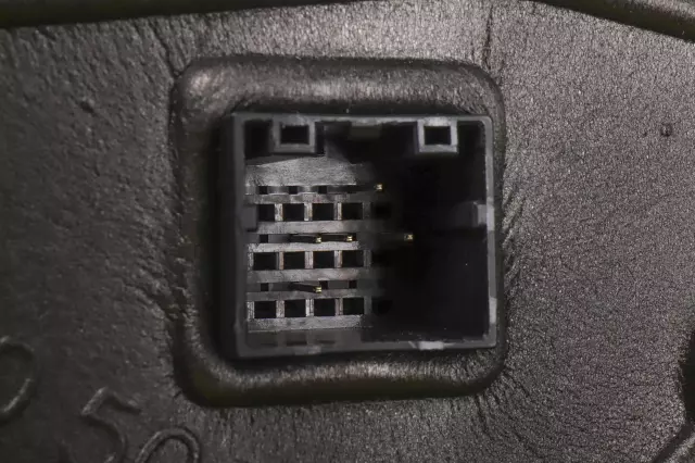 Part# 84705520 Passenger Side Door Mirror - GM (84705520)