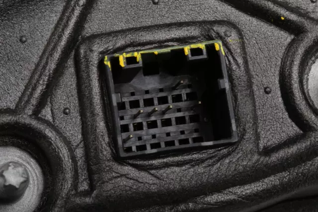 Driver Side Door Mirror - GM (84348231)