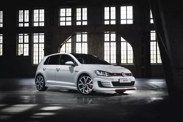 5G0071606AGRU - : Front.Spoiler (Unpainted) for VOLKSWAGEN Image