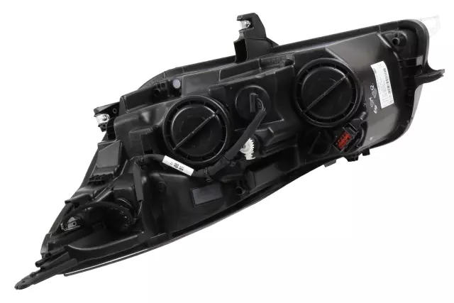 Part# 22794766 Passenger Side Headlamp Assembly - GM (22794766)