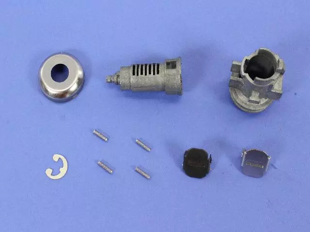 4778124 - Body: Lock Cylinder for Chrysler: Grand Voyager, Prowler, Town &amp; Country, Voyager | Dodge: Caravan, Grand Caravan Image