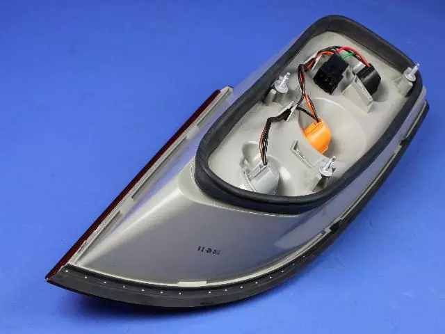 Tail Stop Turn Lamp, Right - Mopar (5098677aa)