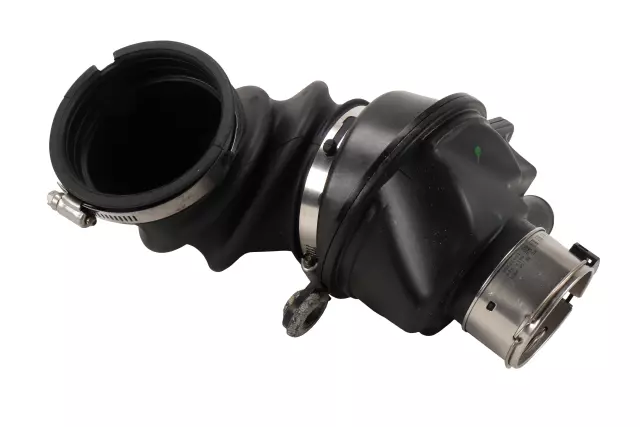 Engine Air Intake Hose - GM (84465552)