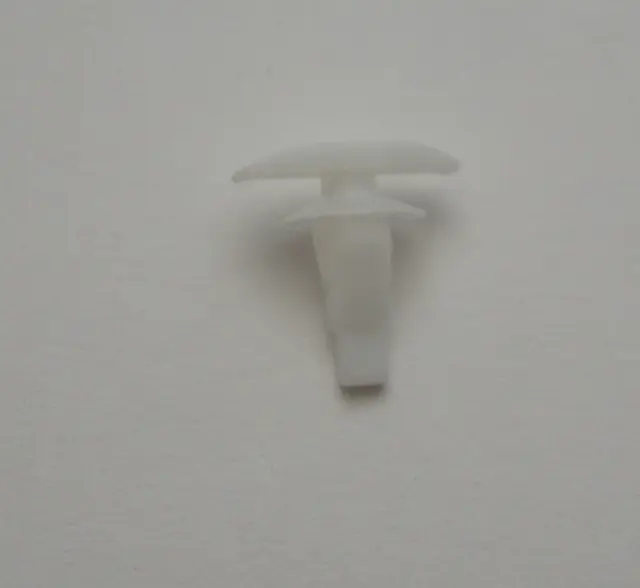 6786712150 - Body: Door Seal Clip for Toyota Image