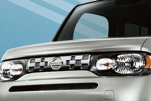 F23101FC0A - : Grille, Smoked-Chrome for Nissan: Altima, Cube Image