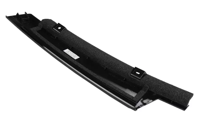 Front Driver Side Door Window Frame Rear Applique - GM (84962266)