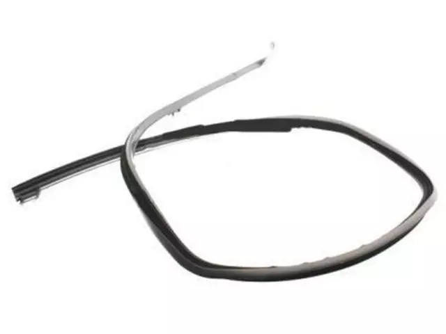 DC3Z2625766A - Body: Run Channel for Ford: F-250 Super Duty, F-350 Super Duty, F-450 Super Duty, F-550 Super Duty Image