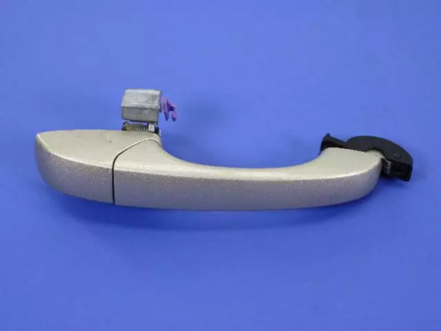 Exterior Door Handle, Right - Mopar (1KR96HWLAB)