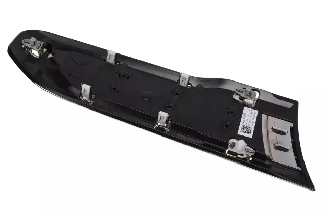 2020-2023 GMC - Bright Chrome Front Driver Side Fender Ornamentation Vent - GM (84586303)