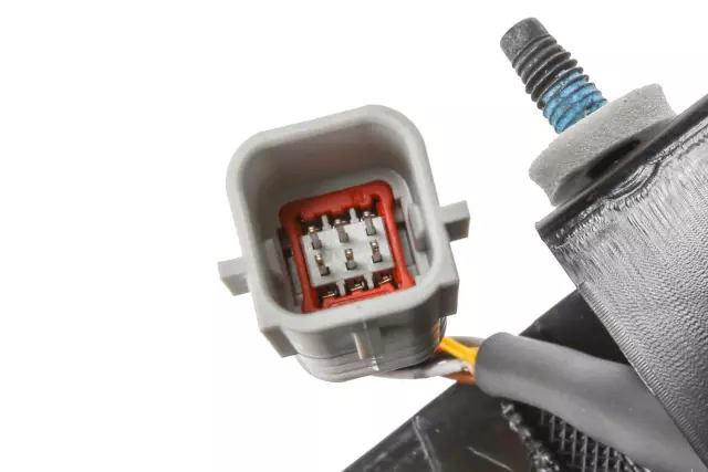 Bright Chrome Deck Lid Center Applique - GM (23168612)