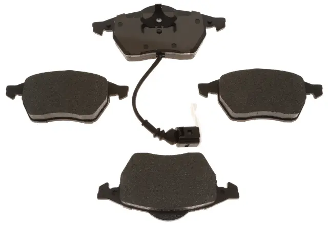 MGD687AM - Brakes &amp; Brake Parts: Raybestos R-Line Metallic Brake Pad Set for Raybestos Brakes Image