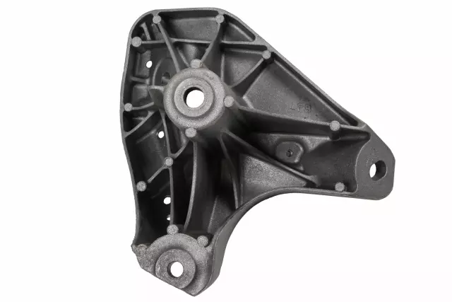 Part# 84046829 Passenger Side Engine Mount Bracket - GM (84046829)