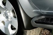 999J2XR00004 - Exterior: Splash Guards (2pc) - Rear Set for Nissan Image