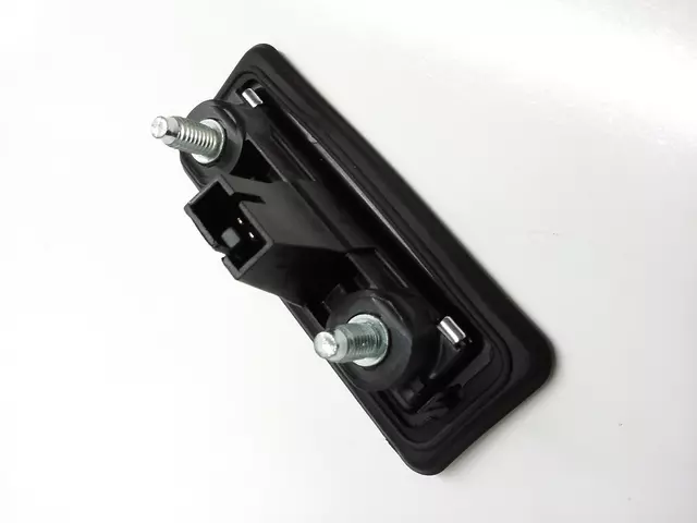 5J0827566E - Body: Lift-gate Pull Handle for Volkswagen: Jetta Image