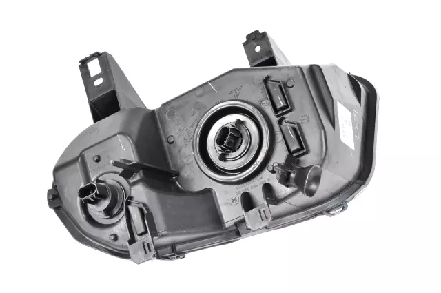 Passenger Side Headlamp - GM (15827442)