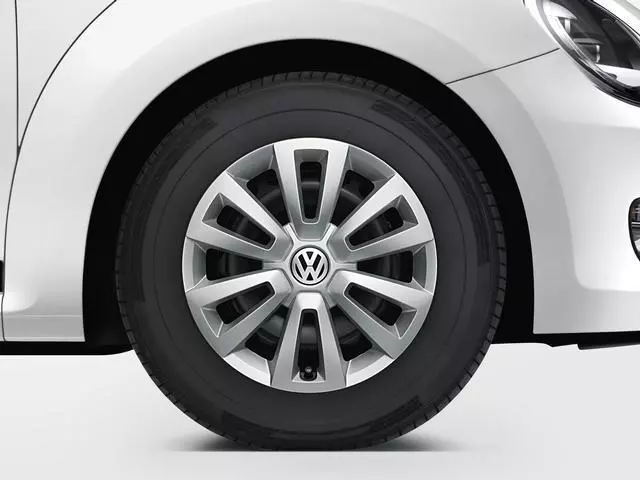 Hub Cap Set (4pcs) - Brilliant Silver - Volkswagen (5C0-071-456-8Z8)