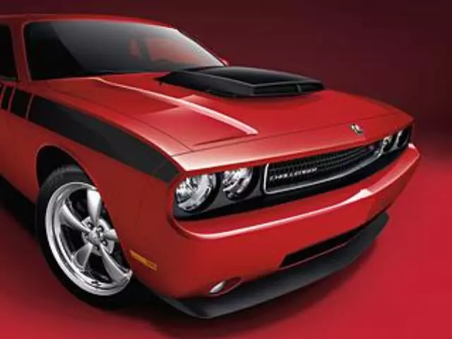 Vehicle Hood Kit - Mopar (82211665AD)