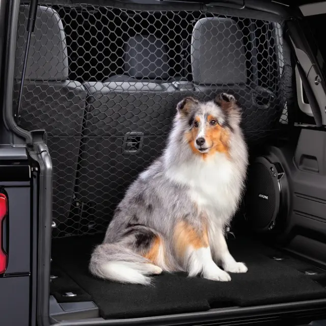 82215378AB - Interior Accessories: Pet Partition for Mopar Image