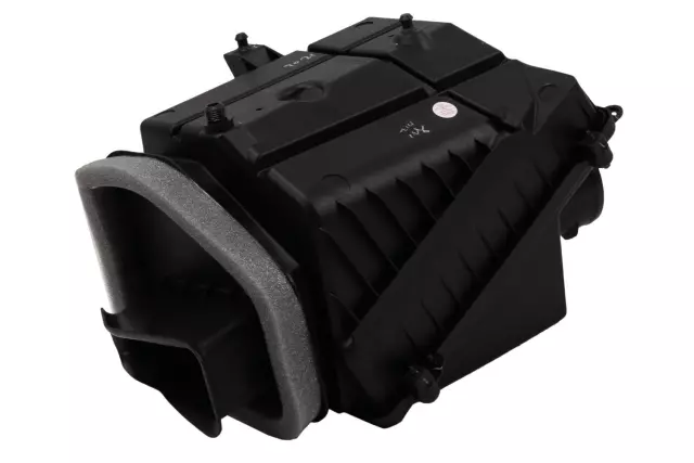 23192713 - : Air Cleaner for Cadillac: Escalade, Escalade ESV | Chevrolet: Silverado 1500, Suburban, Tahoe | GMC: Sierra 1500, Yukon, Yukon XL Image